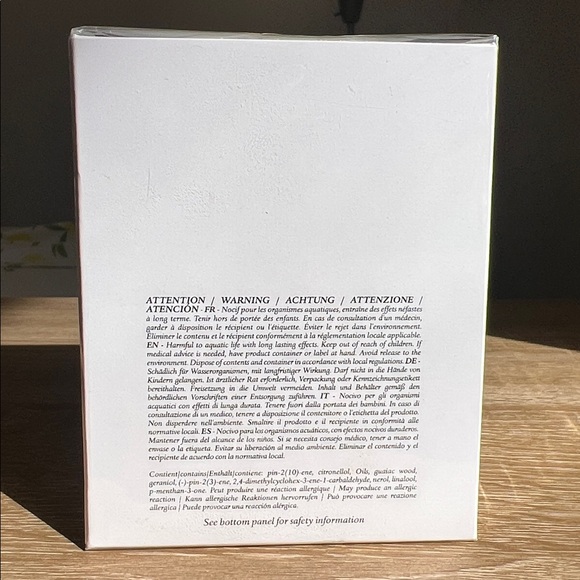 Diptyque Baies White Scented Candle bougie perfume berries - Picture 3 of 4